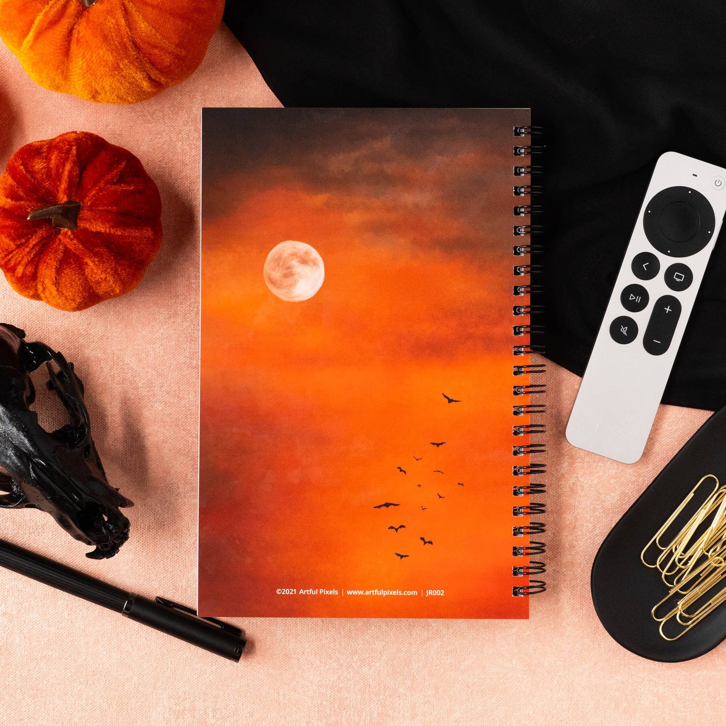 Horror Movie Logbook - Journal for Tracking Scary Movies